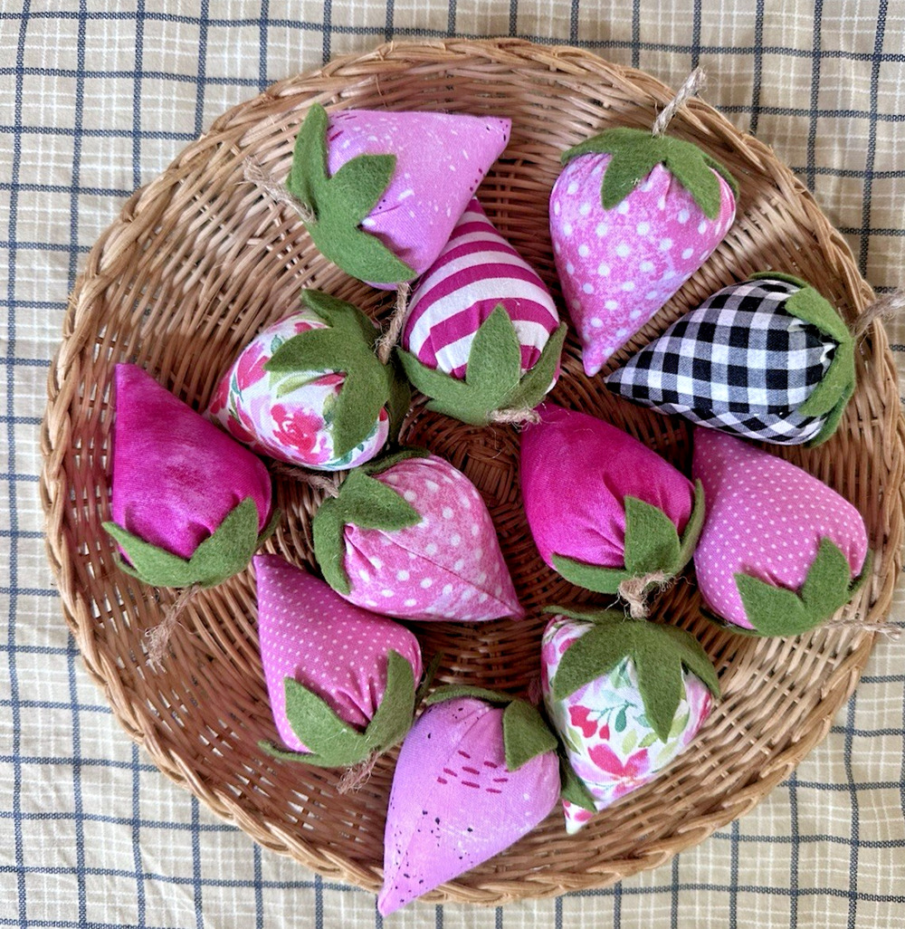 Handmade Group of 12 Primitive Fabric Strawberries Bowl Fillers Pinks